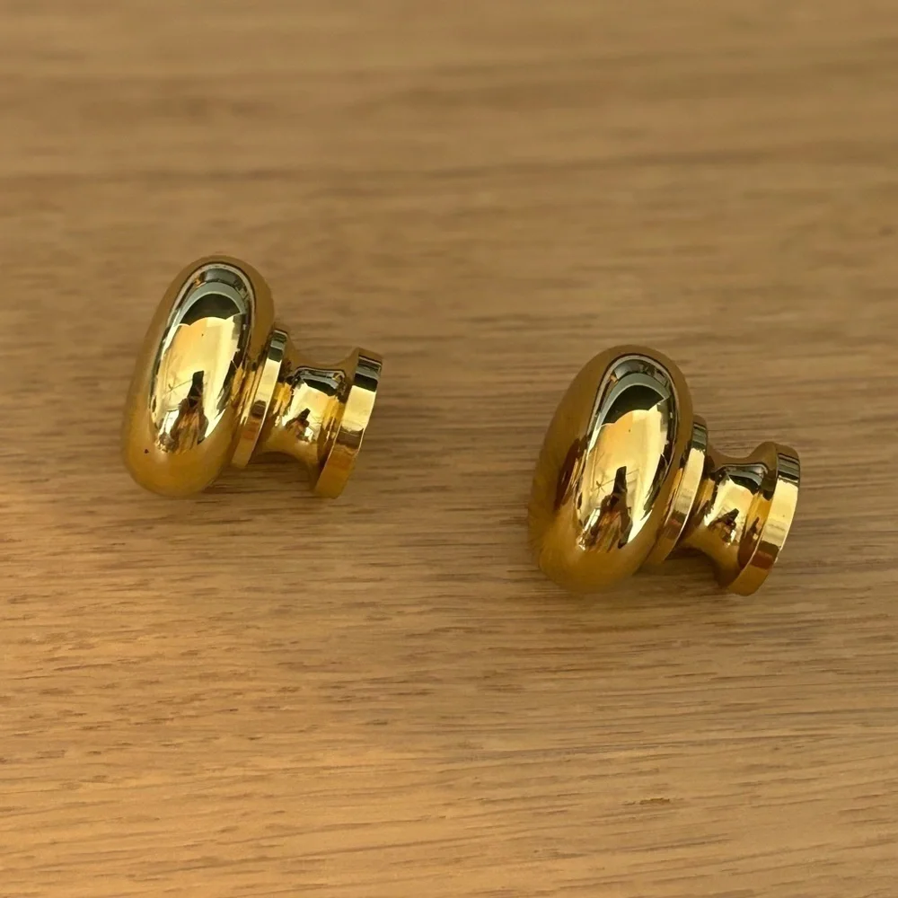 Set of 2‎ cabinet door knobs Solid brass. New
